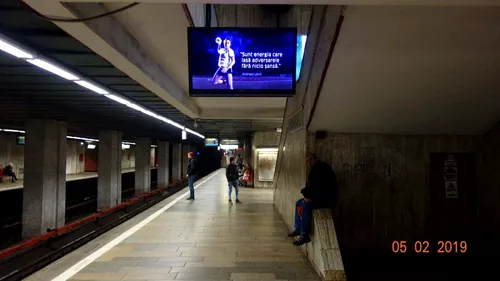 FOTO | Jucătoarele echipei CSM București sunt prezente peste tot în Capitală, inclusiv la metrou!