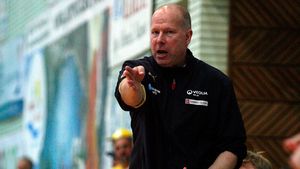 LIVE BLOG. Antrenorul Karl Erik Bohn a decedat. Fostele sale echipe, Larvik și Gyor, au suferit în Liga Campionilor