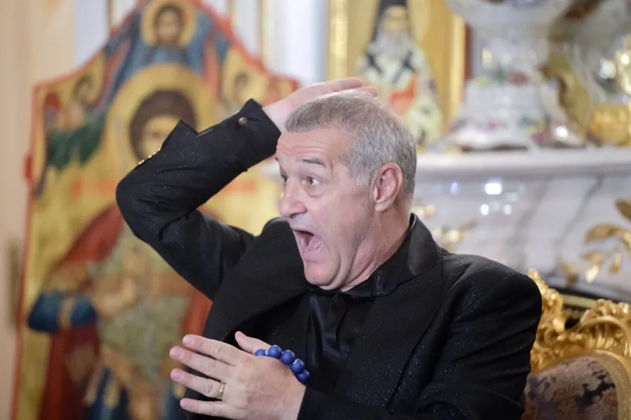 Gigi Becali, calcat in picioare de ziaristii cehi! „Jucătorii se simt bine langa nebun! E auto-proclamatul Dumnezeu al fotbalului romanesc"