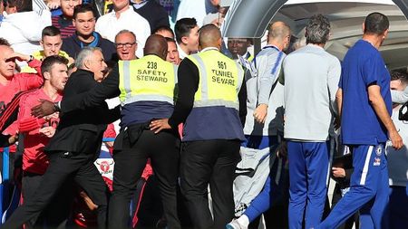 Latura umană a lui Mourinho. VIDEO | Discurs fair-play după incidentul de la meciul cu Chelsea: "Nu-i ruinați cariera, nu merită să fie dat afară"