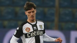 Gigi Becali se pricepe la afaceri! Cât a ajuns să valoreze Dennis Man după transferul la Parma