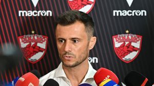 Dinamo a dat lovitura cu transferul unui puști nigerian: „E de Real Madrid și Manchester City”. A fost adus de omul care l-a convins pe Gigi Becali să-l cumpere pe Tavi Popescu