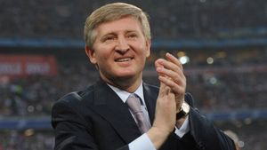 EXCLUSIV | Povestea incredibilă a românului care a venit în probe la Șahtior. Antrenorul l-a vrut de urgență: "O să-ți dăm avionul lui Ahmetov, mergi la București, îți iei familia și a doua zi te întorci"