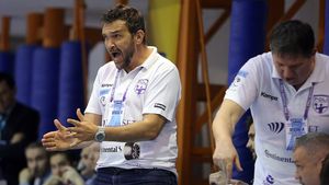 EXCLUSIV | Schimbări noi la Poli Timișoara! După Vlad Caba, și managerul Dan Dumitru a fost dat afară de la echipa de handbal, iar locul său e luat de un fost arbitru