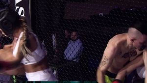 Ruşinea Europei! Britanicii de la The Sun au rămas şocați de meciul din RXF: „Cum e legal aşa ceva? O femeie e bătută de doi bărbați!”