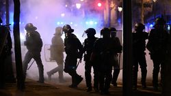 Haos în Franța! PSG – Lyon, amânat din cauza protestelor. Decizia care dă peste cap și gala Balonului de Aur