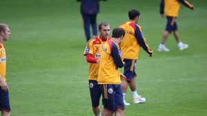 Incidente la Cluj! Tricolorii i-au înjurat și alungat cu pietre pe ziariști!