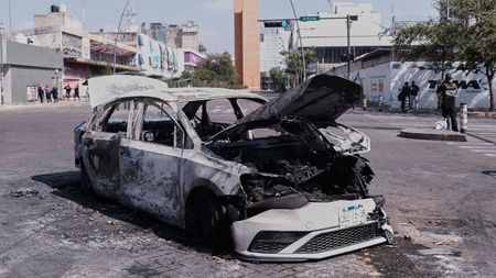 „Scoateți-i pe toți afară din țară!”. Haos și panică în Mexic după uciderea traficantului El Mencho