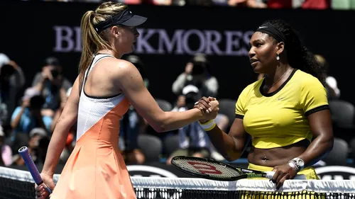 Maria Sharapova a reamintit tuturor de perechea de adidași care avea aur de 24 de carate încrustat! I-a purtat la un an după finala în care distrus-o pe marea dușmancă a Simonei Halep, Serena Williams: cât costa încălțămintea