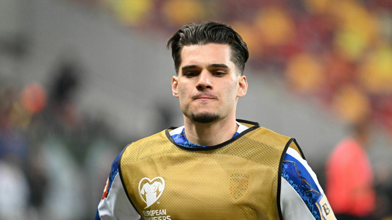 „Rapid i-a oferit 700.000 de euro pe an lui Ianis Hagi”. Decizia pe care a luat-o fiul lui Gică Hagi, cu varianta din Israel pe masă: „Înțeleg că ar fi semnat prin frații Becali”