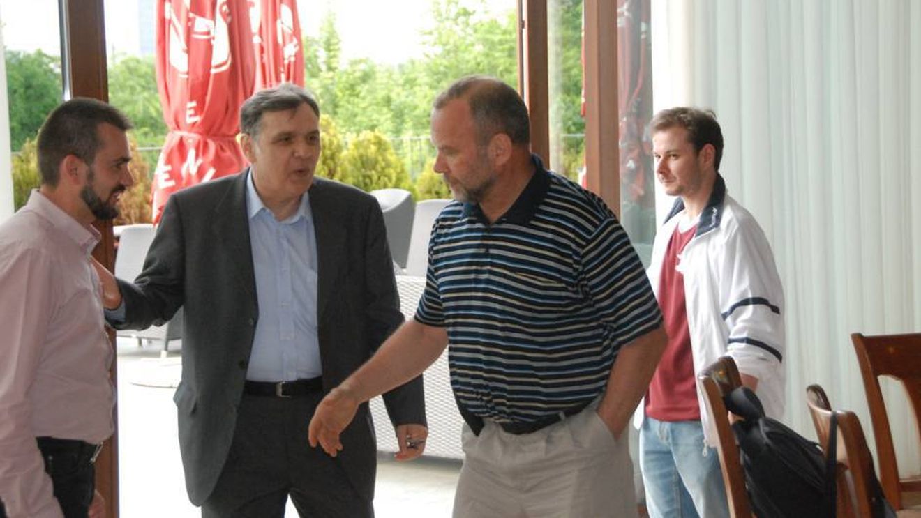 INTERVIU | Doctorul Mihai Pîrvu, președintele "Aristocraților": "Susținem proiectul CS Rapid, ne asociem cu Mișcarea Feroviară. Horia Manoliu e de rea-credință. AFC Rapid datorează 900.000 de dolari Corvinului"