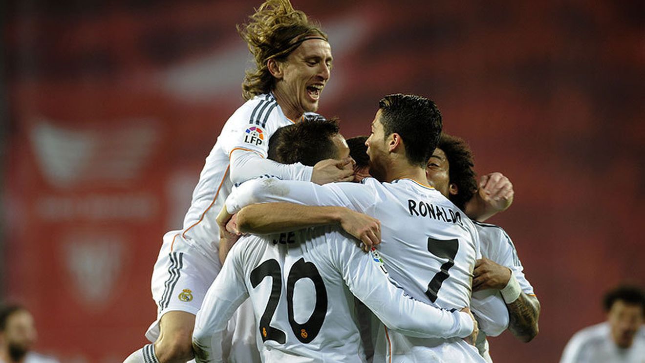 Coleg "galactic" pentru Chiricheș! Achiziție URIAȘĂ‚ pregătită de Napoli