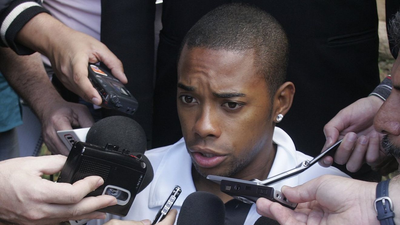 Prima reacție a lui Robinho, după ce a fost condamnat la nouă ani de închisoare: "Voi vorbi pentru prima și ultima dată despre asta". Cum se apără brazilianul