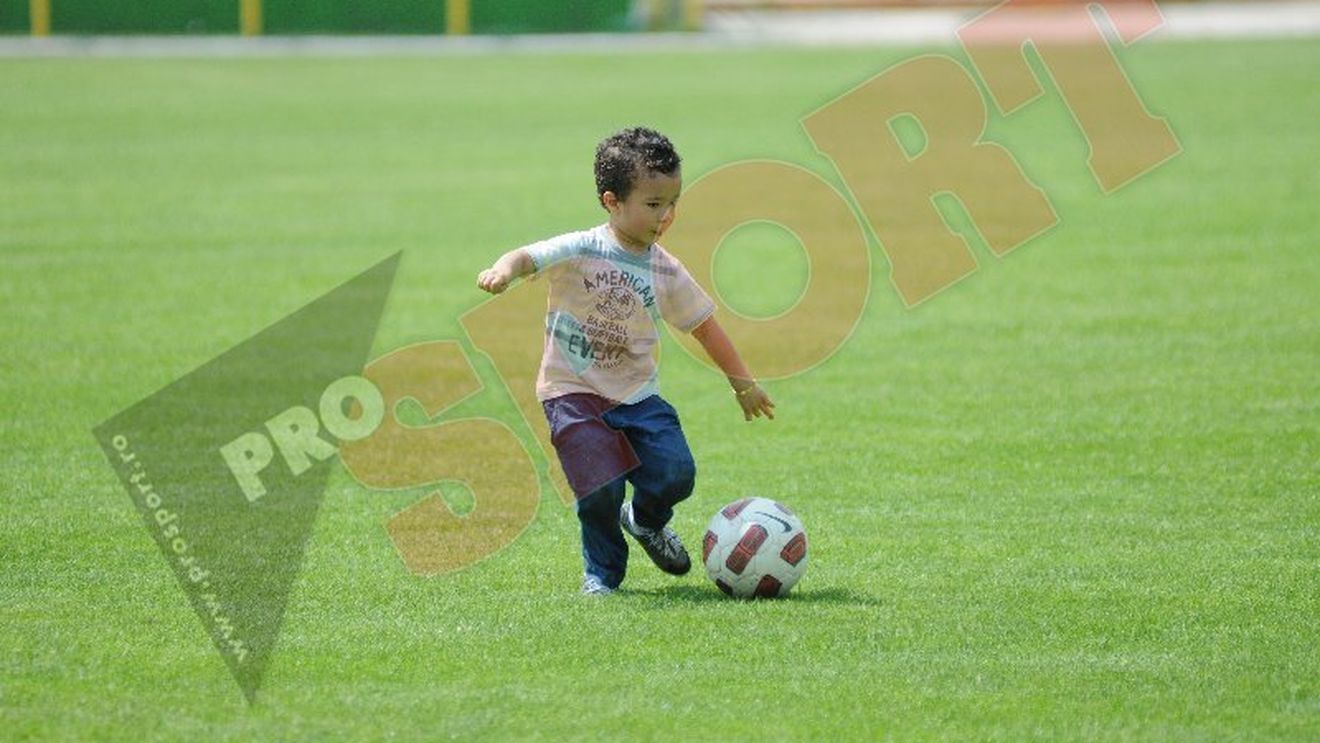 FOTO Yuri, primul "transfer" la Vaslui!** EL îl va ajuta pe Wesley să fie cel mai bun și în sezonul următor :)