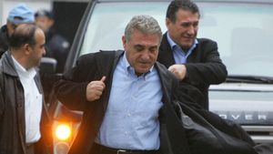 Dezvăluiri din culise despre cum lucrează ca impresari frații Becali! Un fotbalist dă cărțile pe față: „Totul a fost clar de la început! Dacă ai peste 1 milion de euro salariu iau și ei comision”. EXCLUSIV