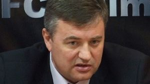 Patronul Olimpiei îi provoacă pe dinamoviști: 'Borcea e un scandalagiu'