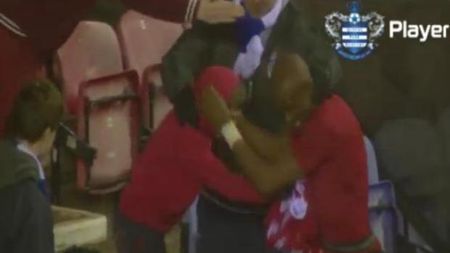 VIDEO Un puști a înnebunit de fericire după asta!** Chelsea îl vrea pe autorul unuia dintre cele mai 'TARI' gesturi din Anglia. Cum poate ajunge "eroul" pe Stamford Bridge