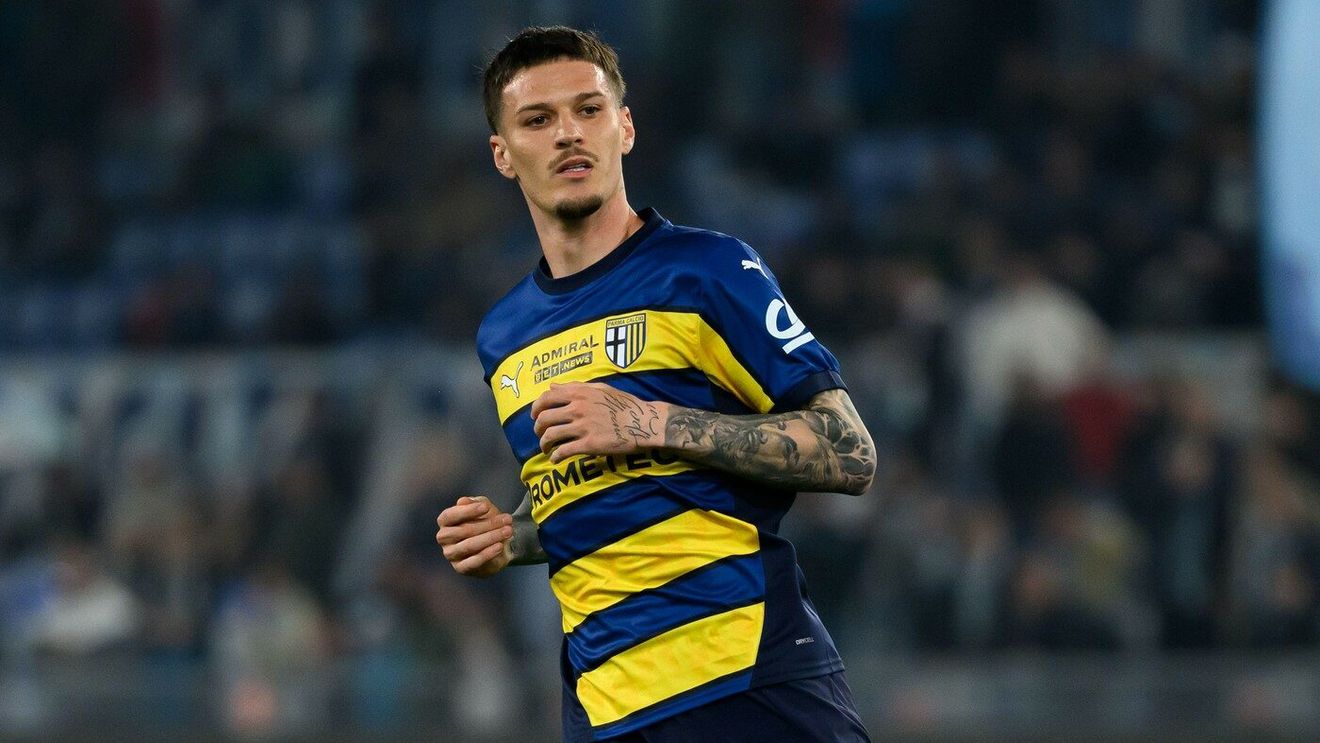 Ce se întâmplă cu Dennis Man. A fost surprins pe aeroport, la plecare