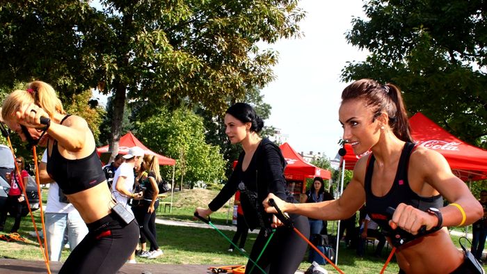 FOTO** Andreea Marin a atras toate privirile la Fall Kick Off 2012