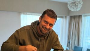 Gabi Tamaş a dat lovitura cu noua lui afacere. Plecat la Survivor, a fost asaltat de cereri