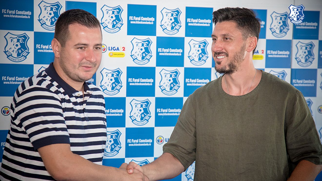 Ianis Zicu s-a săturat de autoizolare. „Îmi este dor să ies din casă fără să scriu pe o hârtie unde merg”