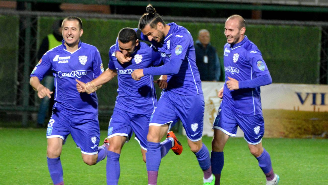 Luchin a semnat un contract pe un an și jumătate cu Levski Sofia