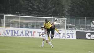 Abiodun s-a transferat la Internațional Curtea de Argeș