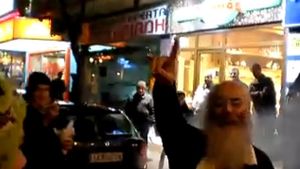 VIDEO** "Papa PAOK", preotul huligan