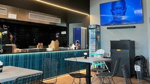 Restaurantul grecesc din București al lui Radu Drăgușin, pus pe picioare de fratele său: „M-am trezit singurul bucătar”