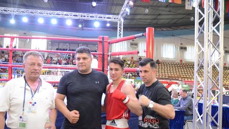 Campionatele Europene de box de la Galați. Trei români în finalele continentale: Cristinel Măzăreanu, Adrian Preda și Mariana Mărăcine de bat pentru aur