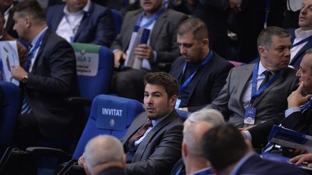 Prima reacție a FRF după "debarcarea" lui Mutu la Voluntari: "M-a trădat și a plecat de lângă mine!"