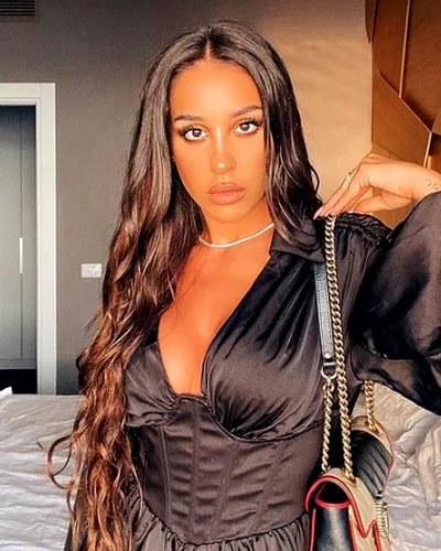 Cristina Ștefania a cerut ajutorul fanilor de pe Instagram. Cineva să mă ajute