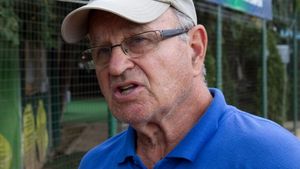 EXCLUSIV | Interviu cu Sever Dron, legendarul jucător de tenis care a făcut echipă cu Ţiriac şi Năstase: "Darren Cahill e singurul antrenor care o poate îmblânzi pe Simona Halep"
