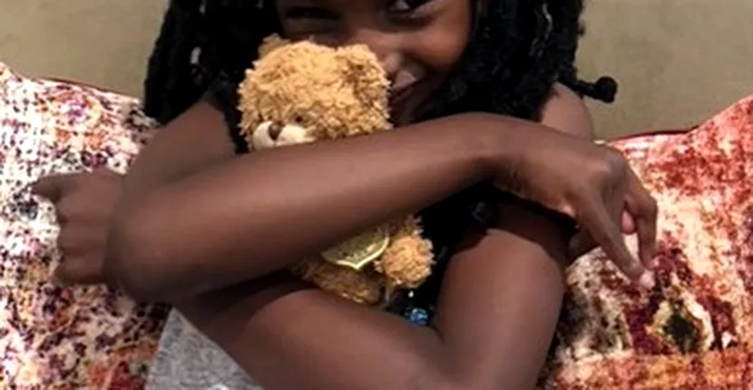 O fată orfană și-a recuperat ursulețul de pluș pierdut cu un an în urmă. ”Era ceva special la acel ursuleț”