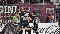 Decizia luată de șefii lui Hermannstadt după victoria de senzație cu Rapid! Câți bani iau jucătorii lui Marius Măldărășanu. EXCLUSIV