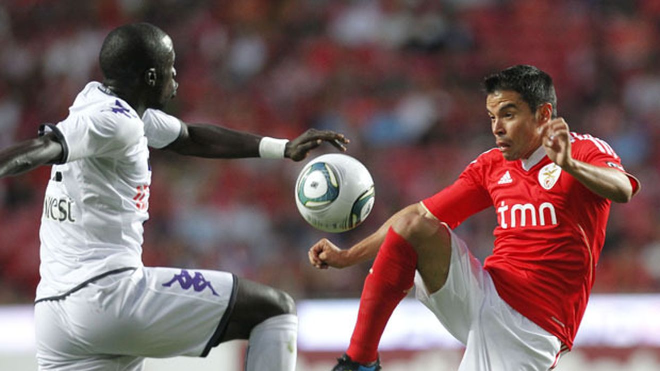 Benfica e lider în Portugalia, după 4-1 cu Pacos Ferreira