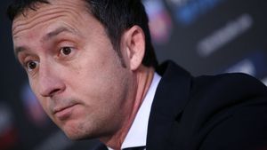 Marcel Popescu îi răspunde lui Meme:** "Nu sunt angajatul lui! N-a fugit niciun pui și nu există nicio ață"