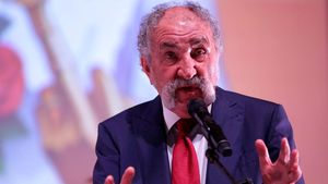 Ion Țiriac e gata să bage zeci de milioane de euro în oraşul său de suflet din inima României. Proiectul de rang înalt european e tot mai aproape de realitate: „S-au alăturat Ilie Năstase, Nadia Comăneci şi Gică Hagi”