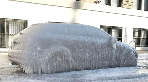 Ai vrut să pleci la serviciu cu mașina, dar nu a pornit din cauza gerului?** Iată ce trebuie să faci pentru a evita situațiile neplăcute