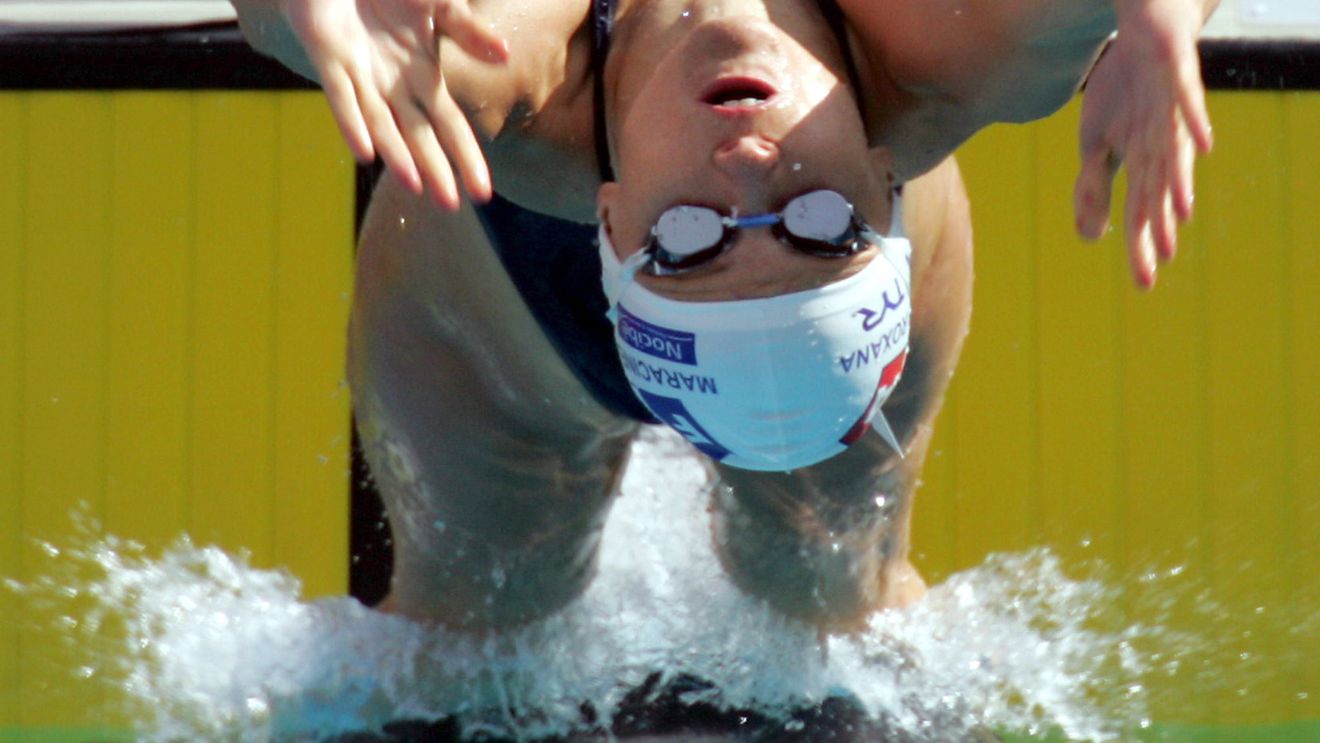 O româncă poate deveni șef la Federația Franceză de Natație