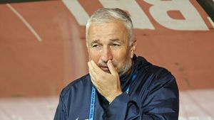 Ce se întâmplă cu Dan Petrescu, după infecția cu o bacterie periculoasă