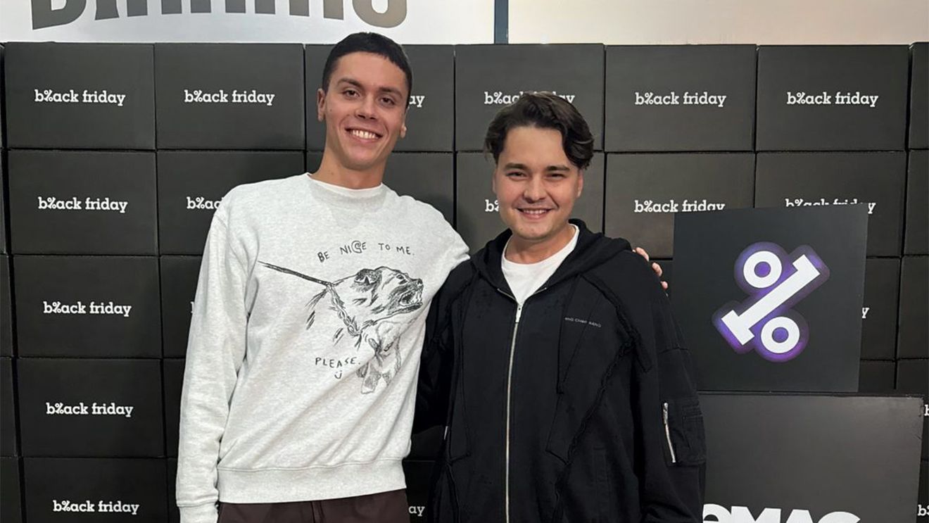 David Popovici s-a întâlnit cu Selly şi a postat 8 cuvinte