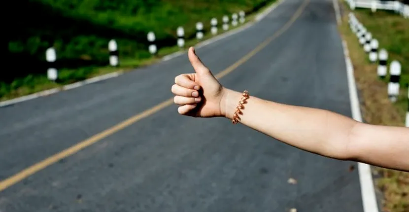 Ce spune legea din România despre autostop. Cum să mergi „cu ocazie” în deplină siguranță