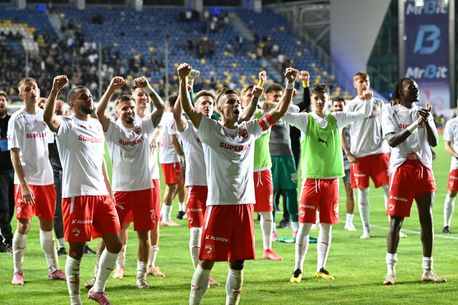 Dinamo, ofert&#259; pentru un transfer bomb&#259;! Le-au cerut rom&acirc;nilor 1.500.000 de euro