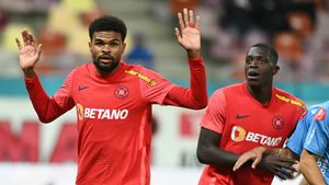 Gigi Becali a dezvăluit de ce nu au fost în lotul lui FCSB Joyskim Dawa și Malcom Edjouma la meciul cu Rapid: „Doctorul a spus că poate să joace, dar el nu a vrut!”