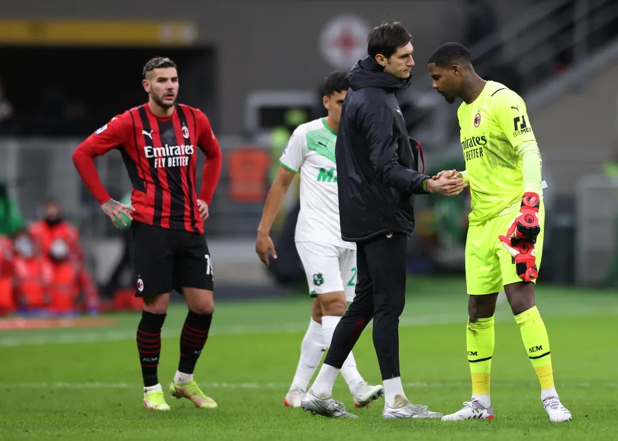 Pare din ce în ce mai clar că Ciprian Tătărușanu va pleca de la AC Milan în această vară, după trei sezoane petrecute pe San Siro. Sursă foto: Profimedia