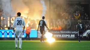 Tehnicianul care l-a înfruntat și pe prietenul lui Leo Messi poate revoluționa Superliga: „Cel mai important din ultimii ani!”. EXCLUSIV