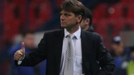 Uhrin schimbă sistemul la CFR!