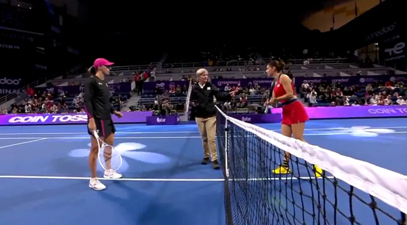 Iga Swiatek i-a surprins pe toți la duelul cu Sorana Cîrstea de la Doha! Ce s-a întâmplat cu steagul Ucrainei, pe care poloneza îl purta meci de meci pe șapcă. FOTO