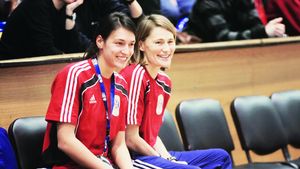 Cu brațul în Europa!** Există pericolul ca Neagu să nu mai poată juca handbal